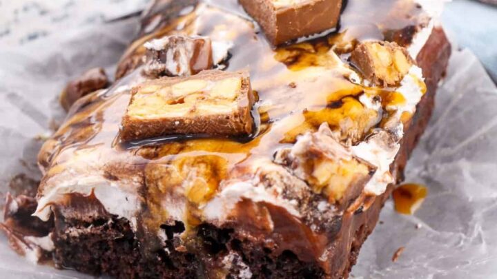 Snickers Poke Cake Recipe.jpg
