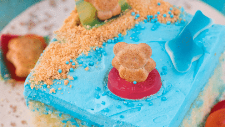 beach poke cake 1.png